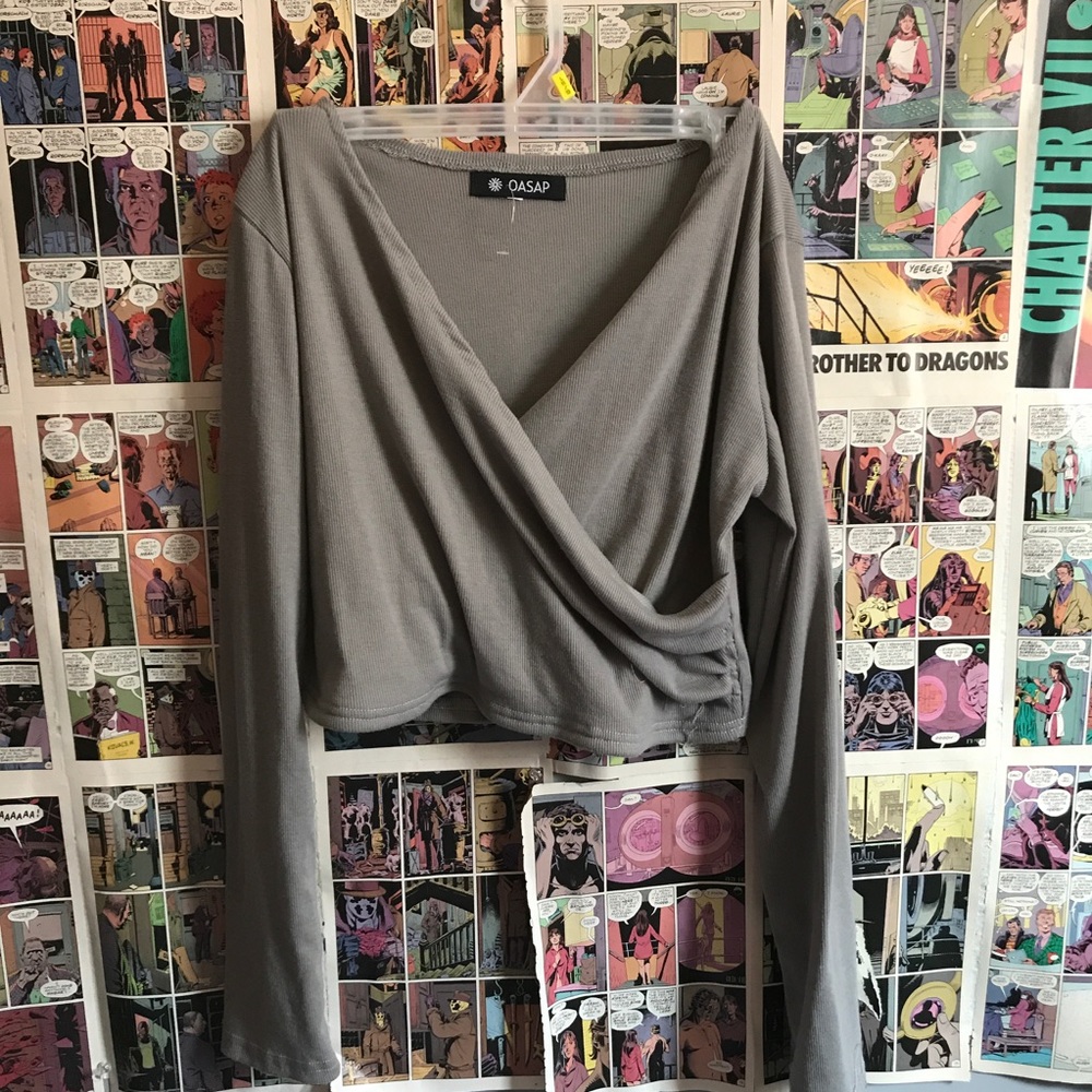 cute crop long sleeve crop top